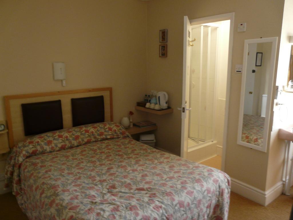 Melbourne Guest House Rhyl Room photo